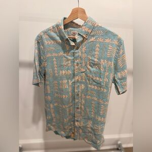 Faherty Men's Teal and Peach Patterned Shirt